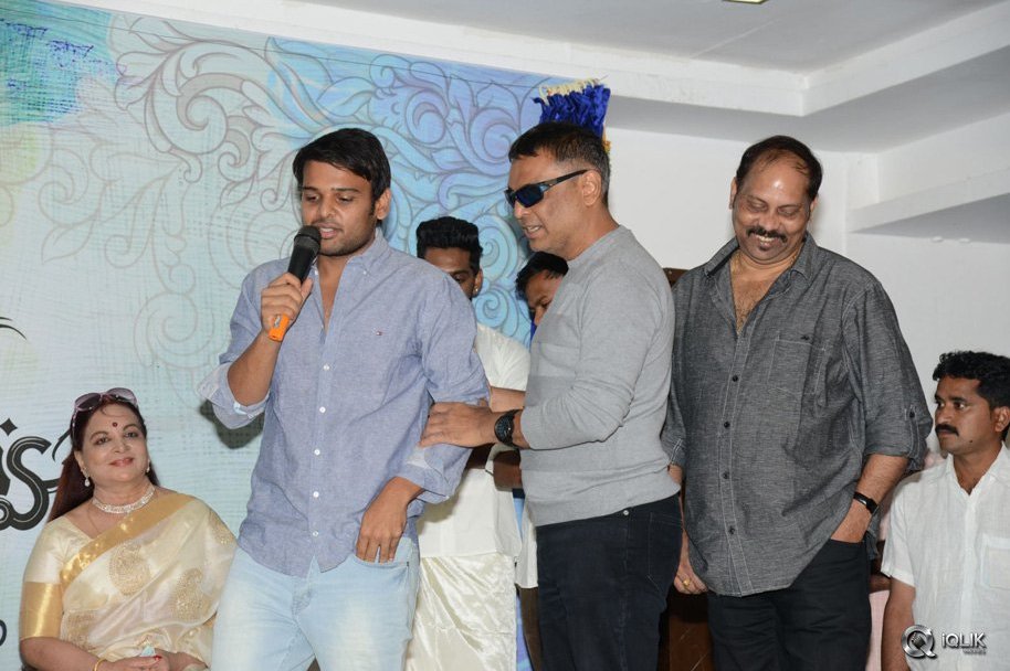 Aina-Ishtam-Nuvvu-Movie-First-Look-Launch